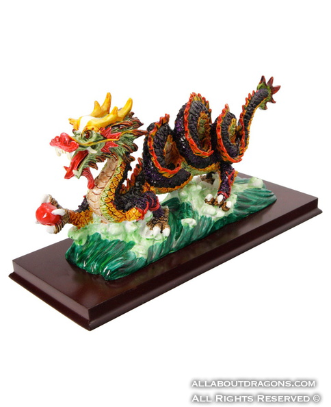 0074-dragon.statue_1.jpg